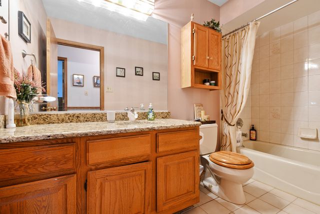 8955 Linden Drive, Tinley Park, IL 60487