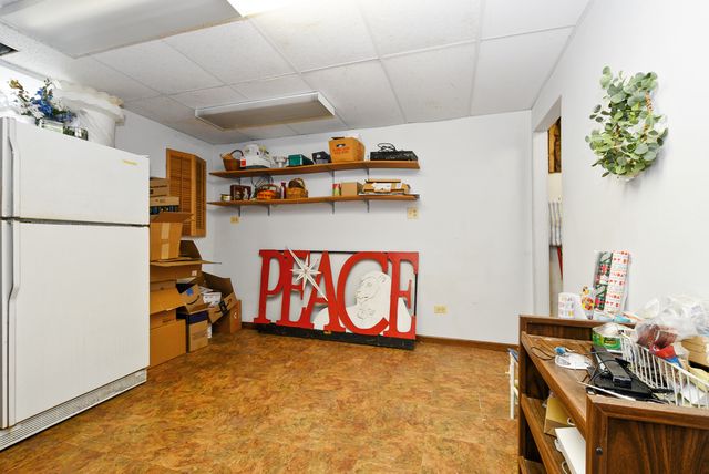 8955 Linden Drive, Tinley Park, IL 60487
