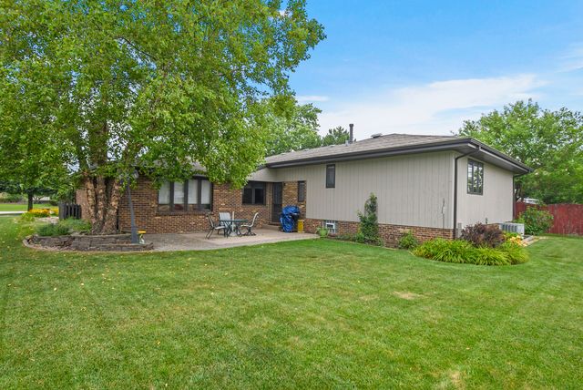 8955 Linden Drive, Tinley Park, IL 60487