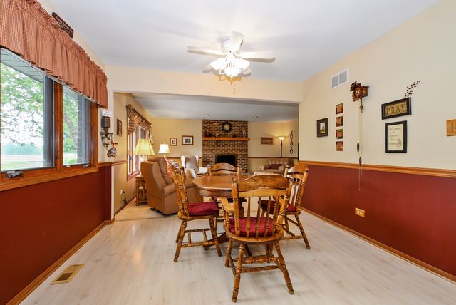 8955 Linden Drive, Tinley Park, IL 60487