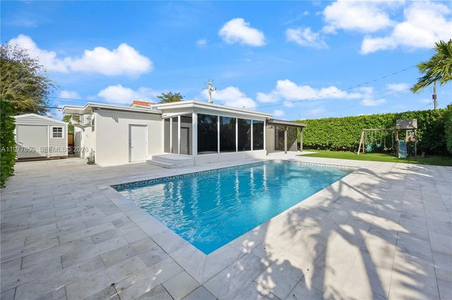 7750 SW 16th St, Miami, FL 33155