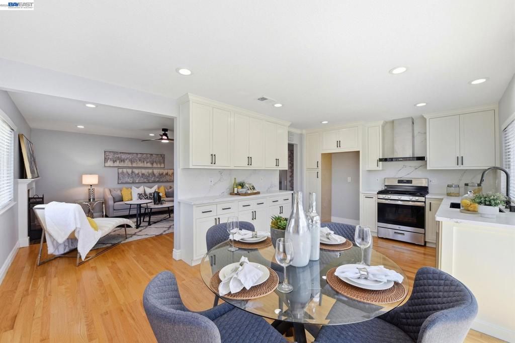 Image 13 of property listing at 6093 Blacklock Ct, San Jose, CA 95123