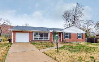 8637 Mayflower Court, St Louis, MO 63132