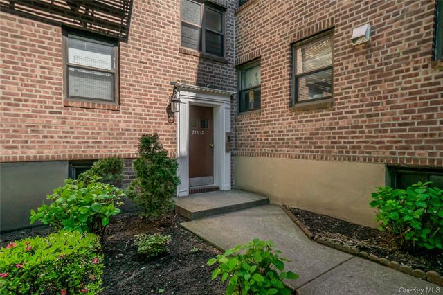 218-12 43rd Avenue 2E, Bayside, NY 11361