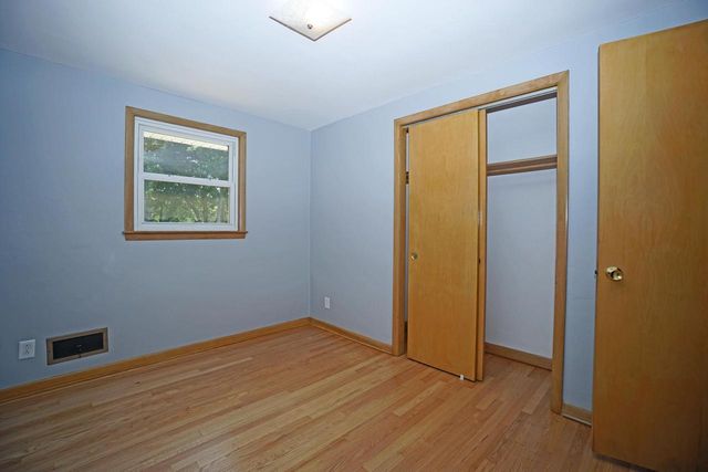573 11th PLACE, Kenosha, WI 53140