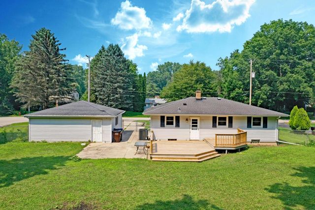 573 11th PLACE, Kenosha, WI 53140