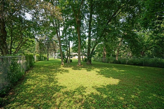 573 11th PLACE, Kenosha, WI 53140