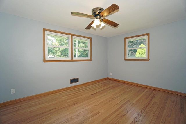 573 11th PLACE, Kenosha, WI 53140