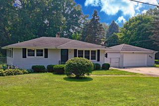 573 11th PLACE, Kenosha, WI 53140