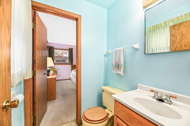 4327 99th STREET, Wauwatosa, WI 53222