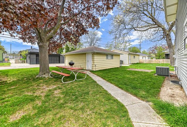 4327 99th STREET, Wauwatosa, WI 53222