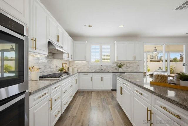 31217 Whistling Acres Dr, Temecula, CA 92591
