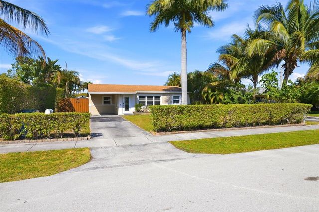 541 NE 58th Court, Fort Lauderdale, FL 33334