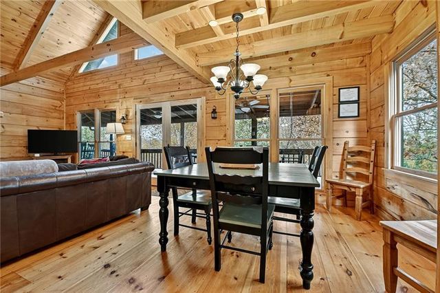 100 Arrow Way, Mineral Bluff, GA 30559