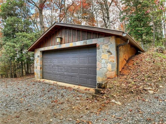 100 Arrow Way, Mineral Bluff, GA 30559