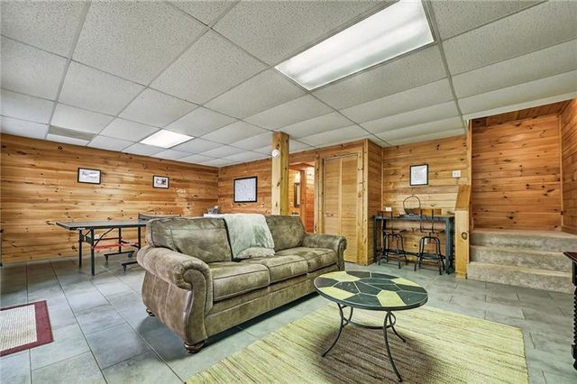 100 Arrow Way, Mineral Bluff, GA 30559