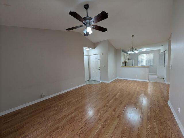 5741 Riverside Drive 201, Coral Springs, FL 33067