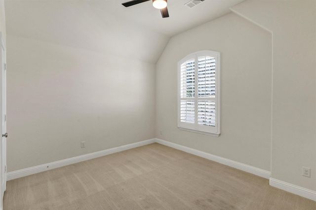 1928 Crested Ridge Road, Fort Worth, TX 76008