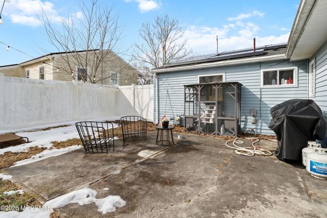 406 Applegate Avenue, Toms River, NJ 08757