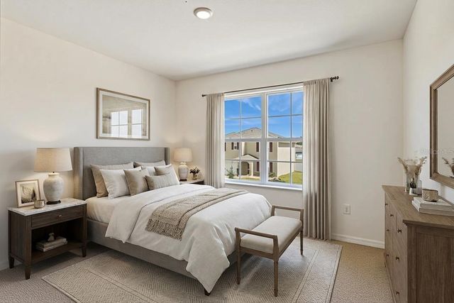 2933 IVY LAKE CT, Lakeland, FL 33811