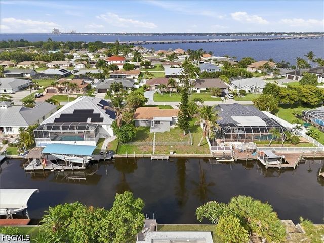 2540 SE 25th AVE, Cape Coral, FL 33904