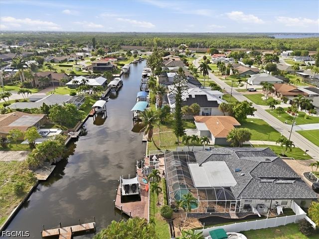 2540 SE 25th AVE, Cape Coral, FL 33904