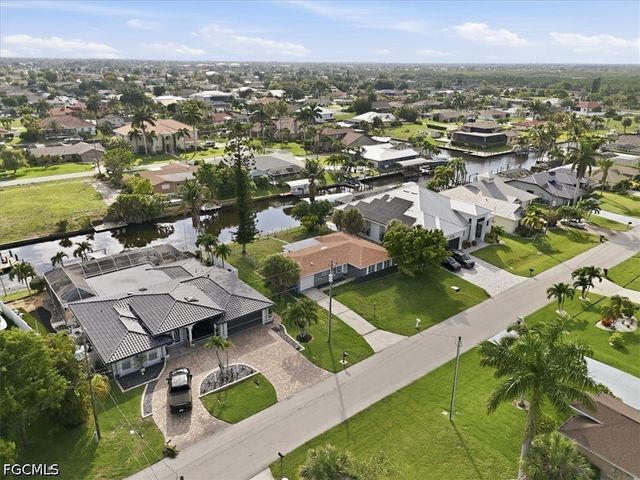 2540 SE 25th AVE, Cape Coral, FL 33904