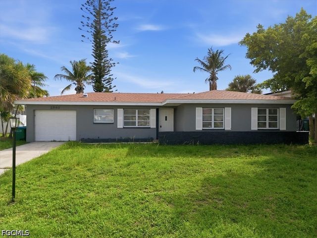 2540 SE 25th AVE, Cape Coral, FL 33904