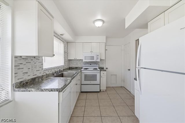 2540 SE 25th AVE, Cape Coral, FL 33904