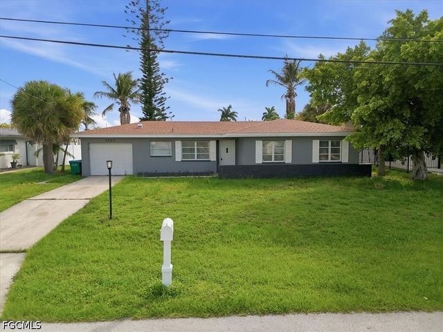 2540 SE 25th AVE, Cape Coral, FL 33904