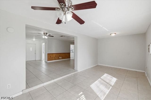 2540 SE 25th AVE, Cape Coral, FL 33904