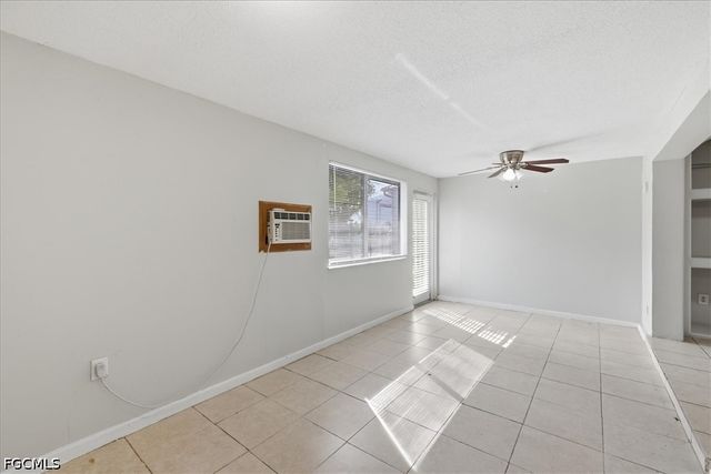 2540 SE 25th AVE, Cape Coral, FL 33904