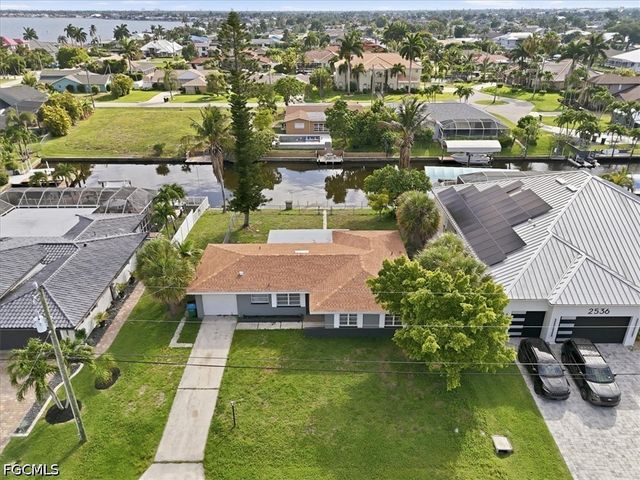 2540 SE 25th AVE, Cape Coral, FL 33904