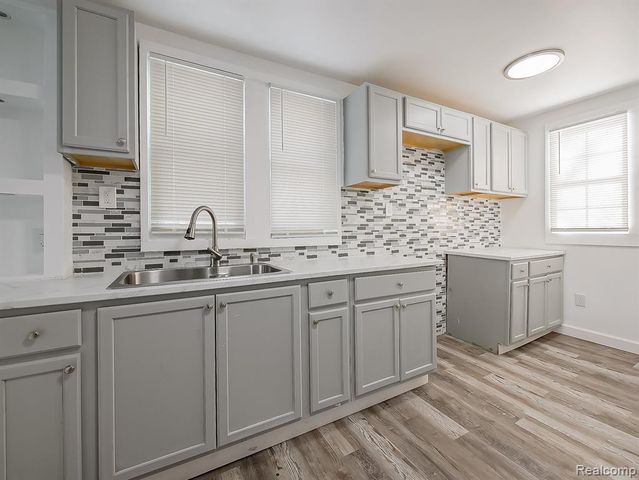 14250 Elmdale Street, Detroit, MI 48213