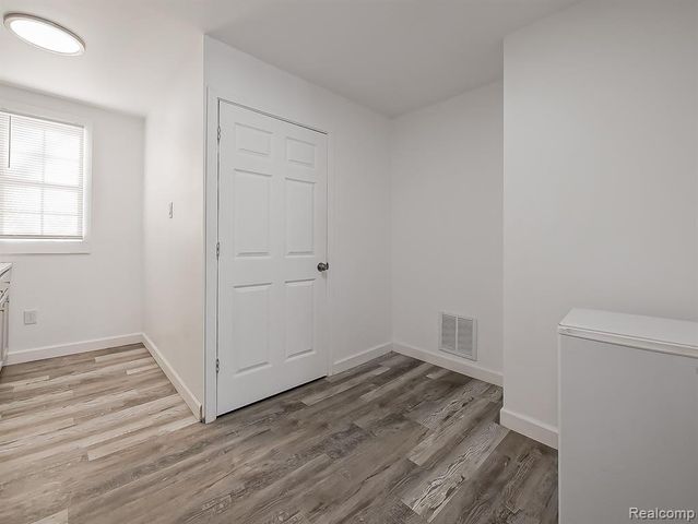 14250 Elmdale Street, Detroit, MI 48213