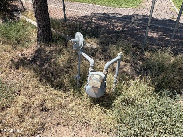 1817 POR FIN Lane, El Paso, TX 79907