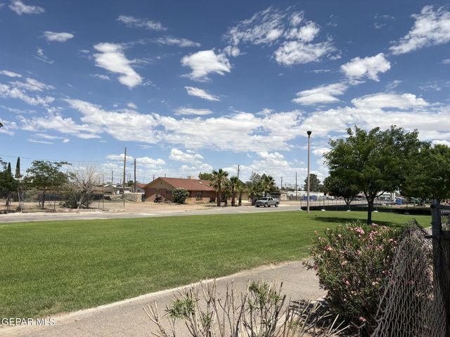 1817 POR FIN Lane, El Paso, TX 79907