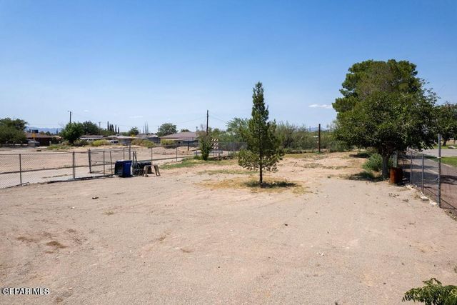1817 POR FIN Lane, El Paso, TX 79907