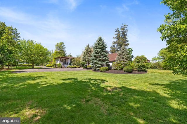 1802 YARDLEY MORRISVILLE ROAD, Yardley, PA 19067