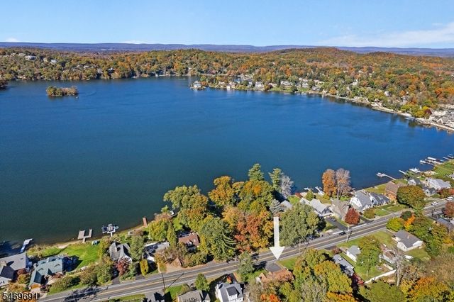 41 East Shore Trail, Sparta Twp., NJ 07871