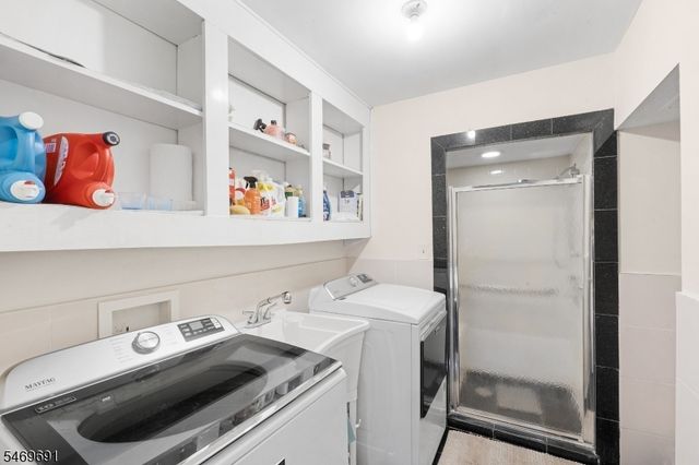 41 East Shore Trail, Sparta Twp., NJ 07871