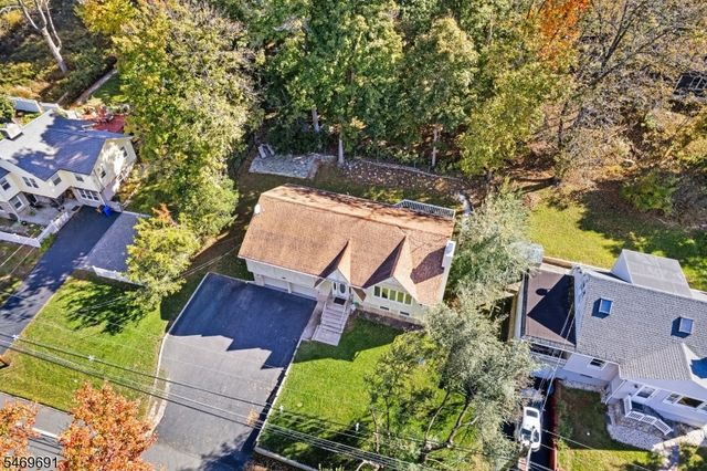 41 East Shore Trail, Sparta Twp., NJ 07871
