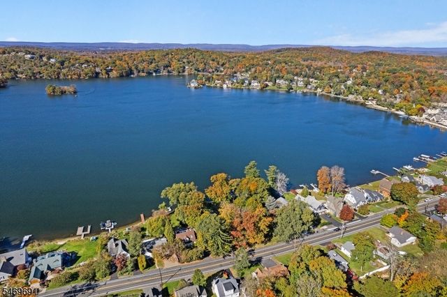 41 East Shore Trail, Sparta Twp., NJ 07871