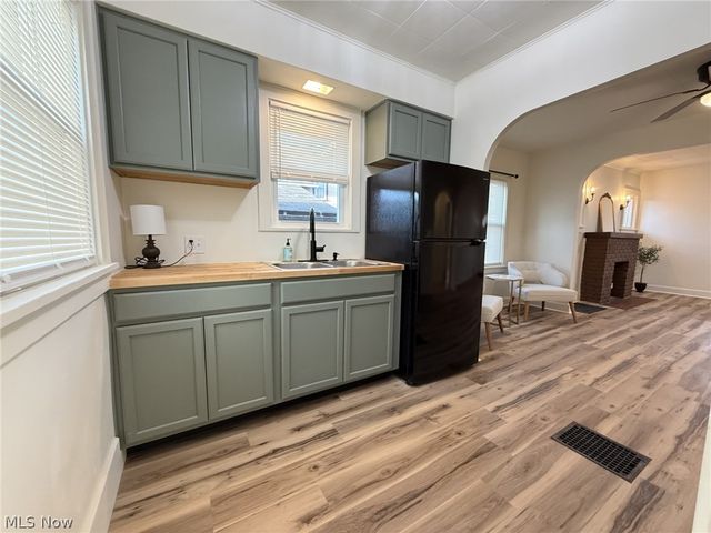 1825 Bernice Court NE, Canton, OH 44705