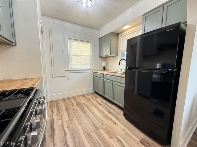 1825 Bernice Court NE, Canton, OH 44705