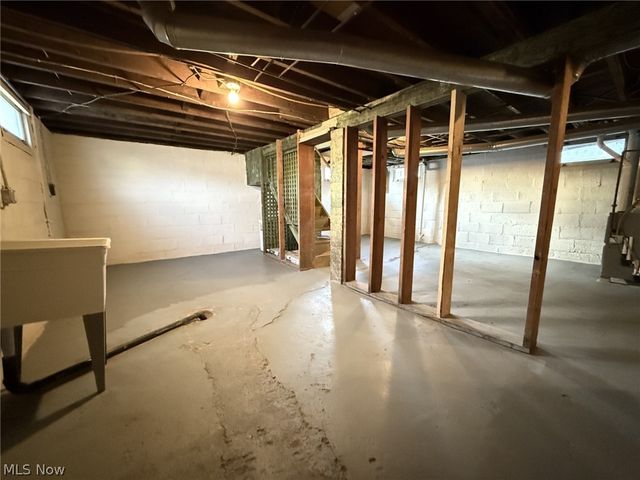 1825 Bernice Court NE, Canton, OH 44705