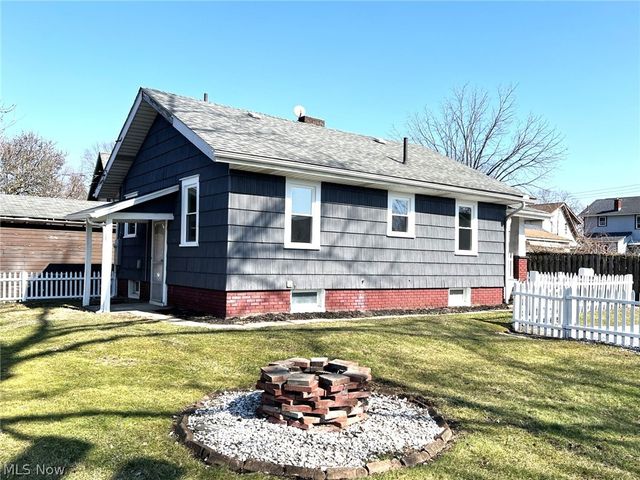 1825 Bernice Court NE, Canton, OH 44705