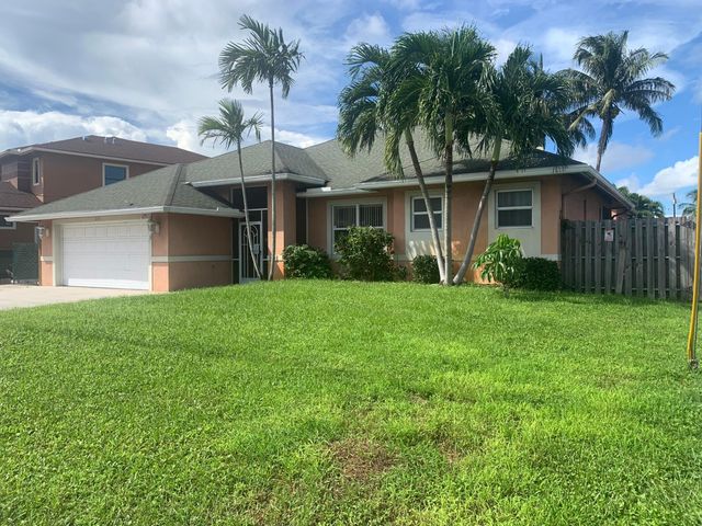 2215 HYPOLUXO Road, Lake Worth, FL 33462