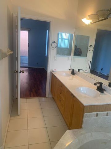 2215 HYPOLUXO Road, Lake Worth, FL 33462