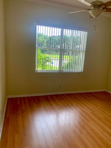 2215 HYPOLUXO Road, Lake Worth, FL 33462
